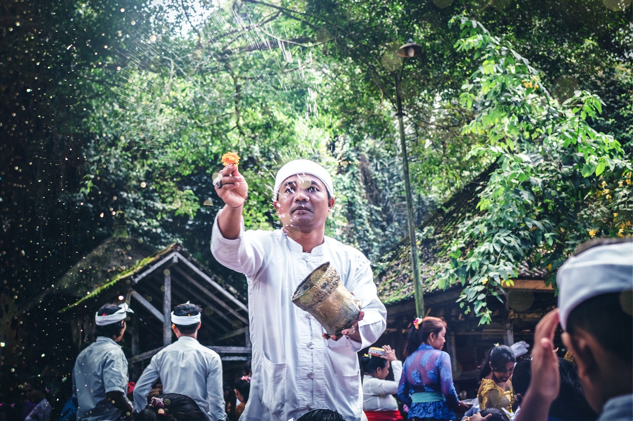 Makna Hari Raya Pagerwesi Umat Hindu Bali