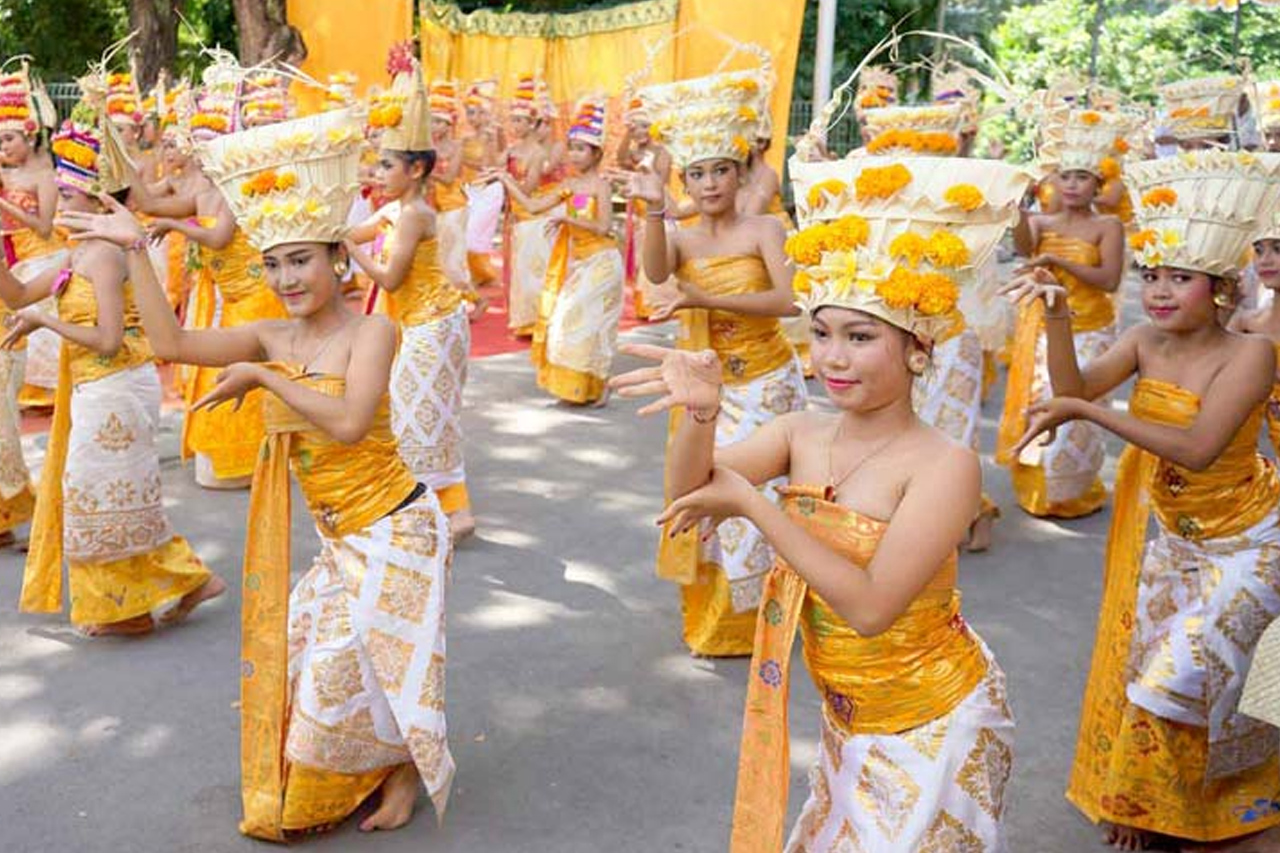 10 Tarian Bali Paling Sering Dipentaskan Saat Upacara dan Untuk Turis