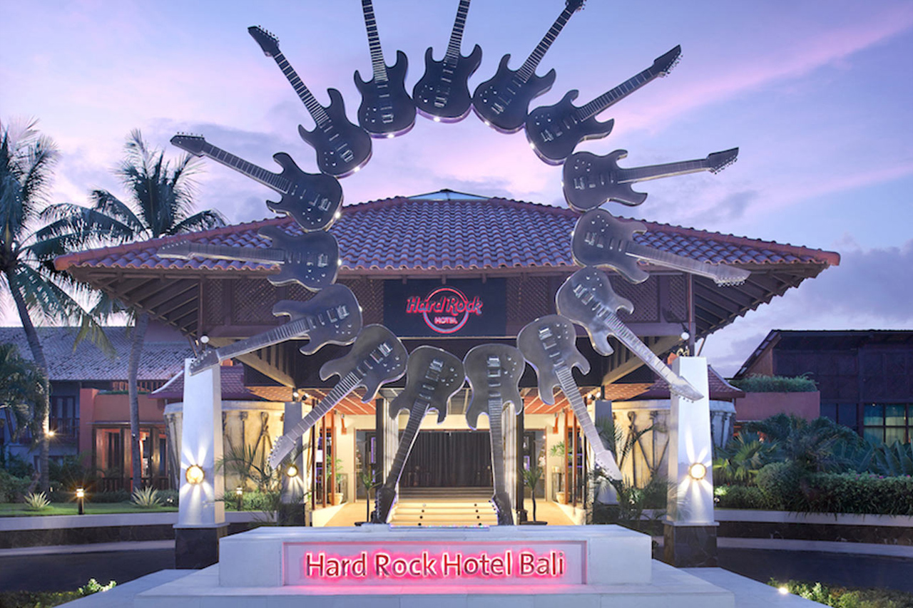 5 Hotel Dekat Pantai Kuta Bali