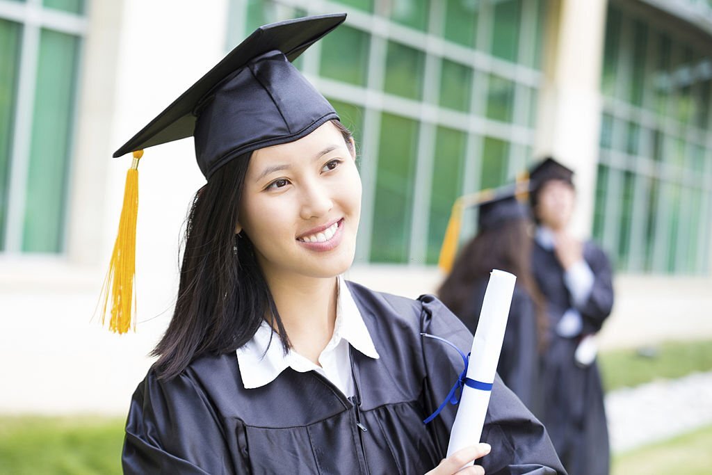 Persiapan Fresh Graduate Memasuki Dunia Kerja