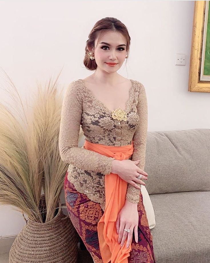 Kebaya Bali Untuk Kondangan