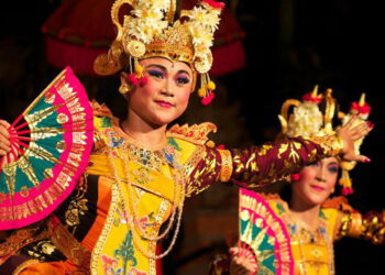 10 Tarian Bali Paling Sering Dipentaskan Saat Upacara dan Untuk Turis